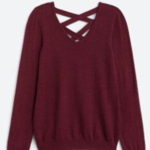 Mia Back Detail Pullover